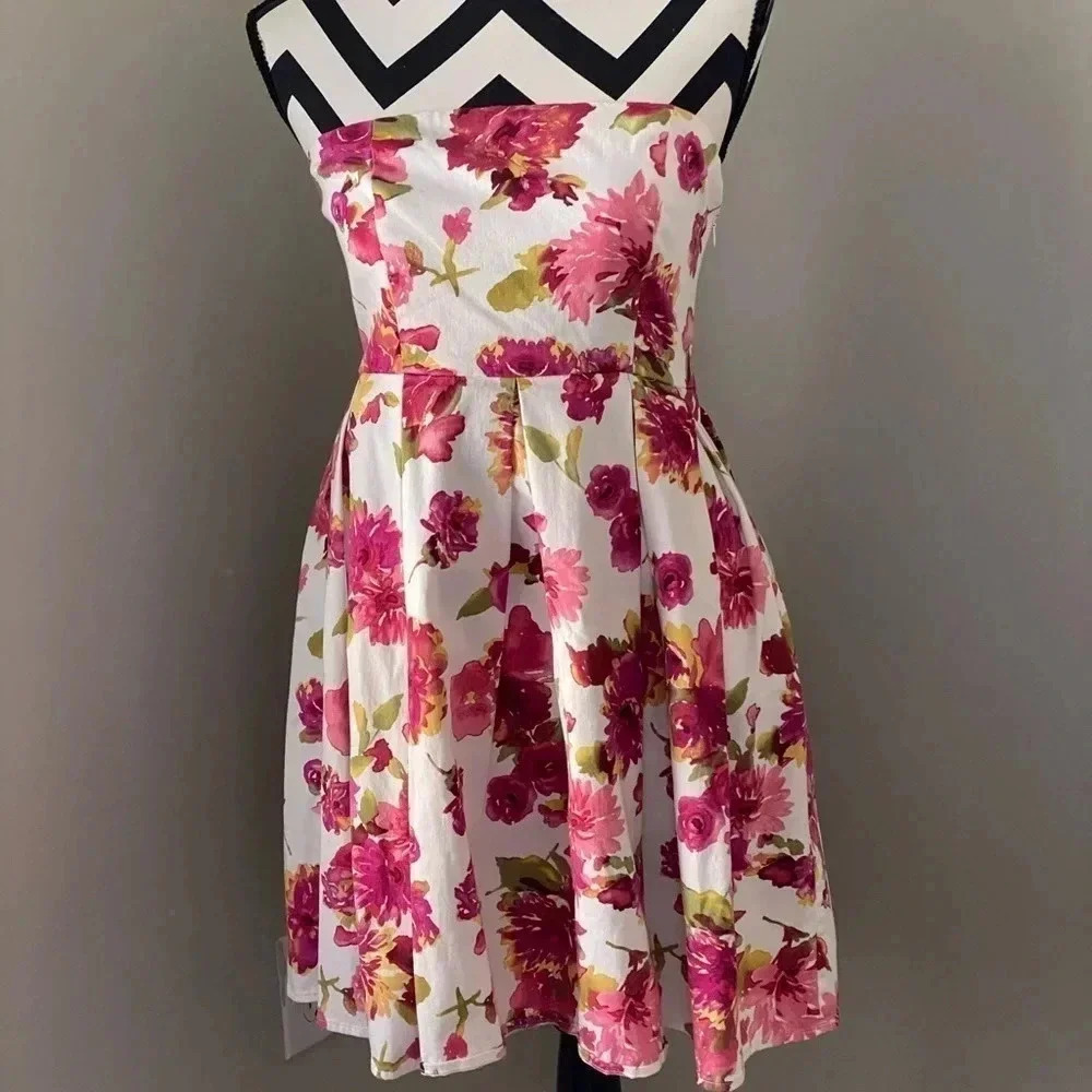 Strapless Floral‎ Print Dress